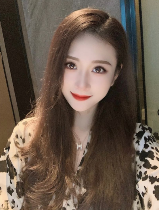 兰州兼职妹子 身材凹凸有致 卖力服务 听你指挥 任由蹂躏